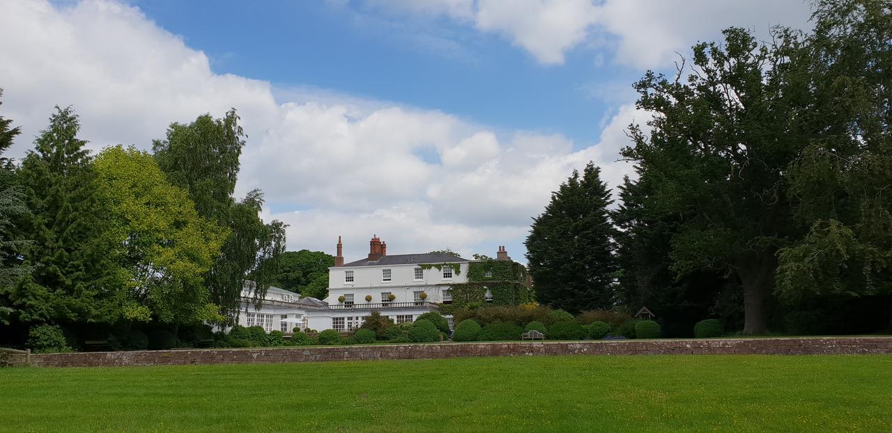 Rowton Hall Hotel And Spa Chester Kültér fotó